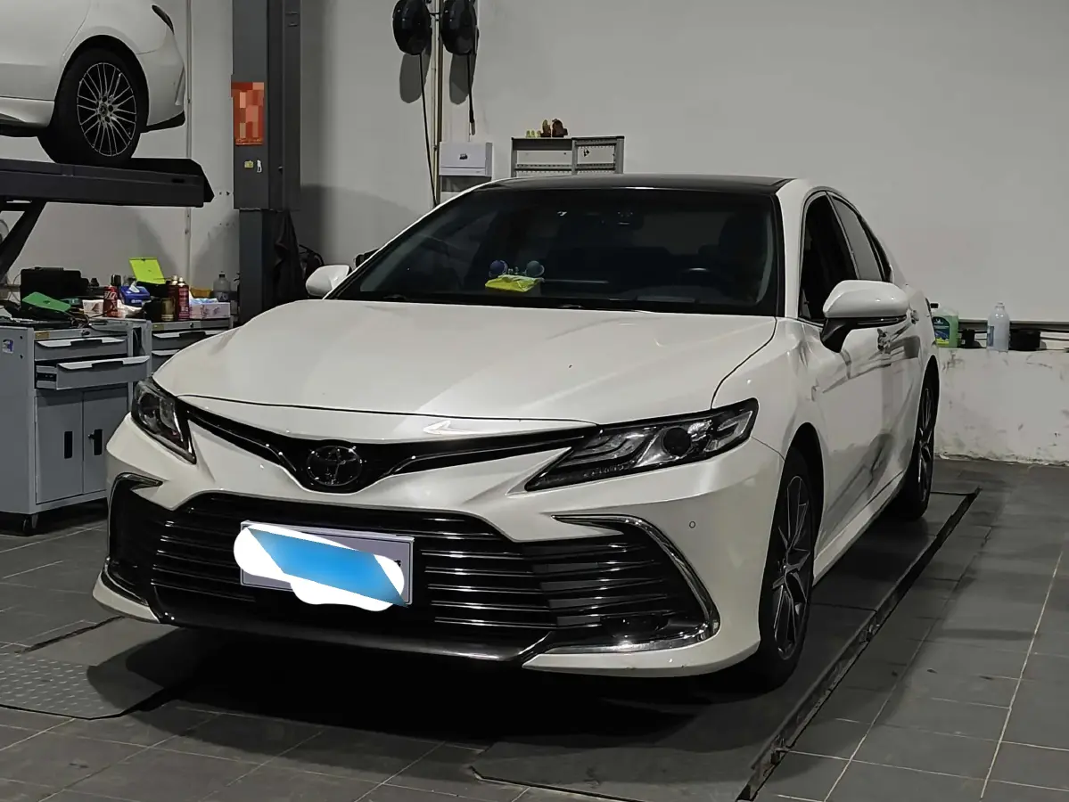 2021 Toyota Camry 2.5L 209HP L4 8AT