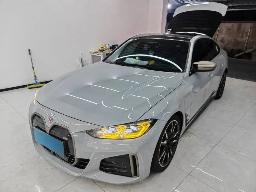 2023 BMW BEV 83.9KWH