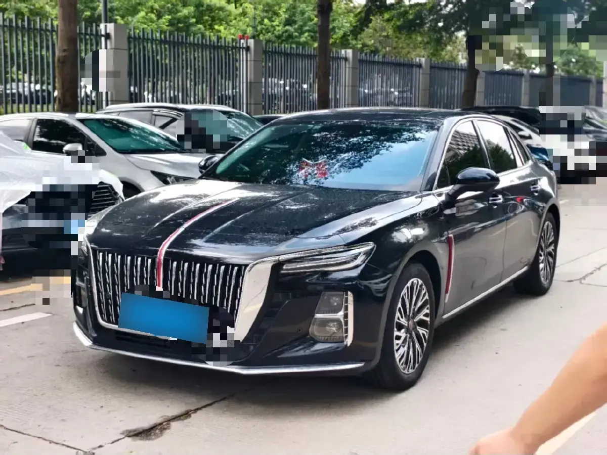 2024 HongQi H5 2.0T 224HP L4 8AT