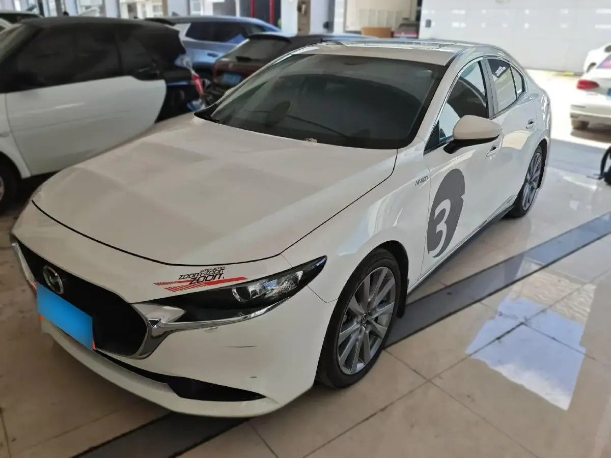 2021 Mazda 3 Axela 2.0L 158HP L4 6AT