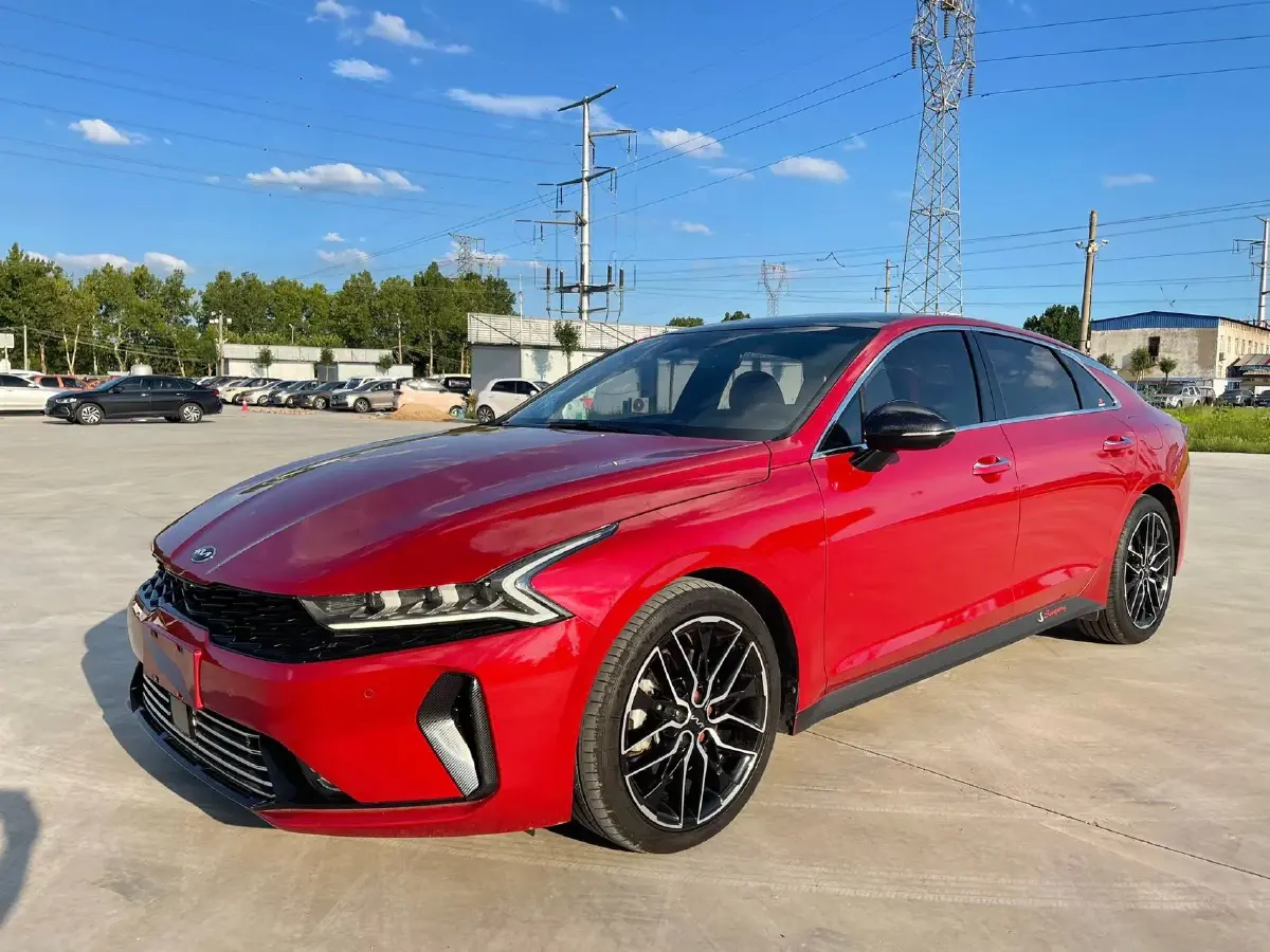 2020 Kia K5 2.0T 240HP L4 8AT