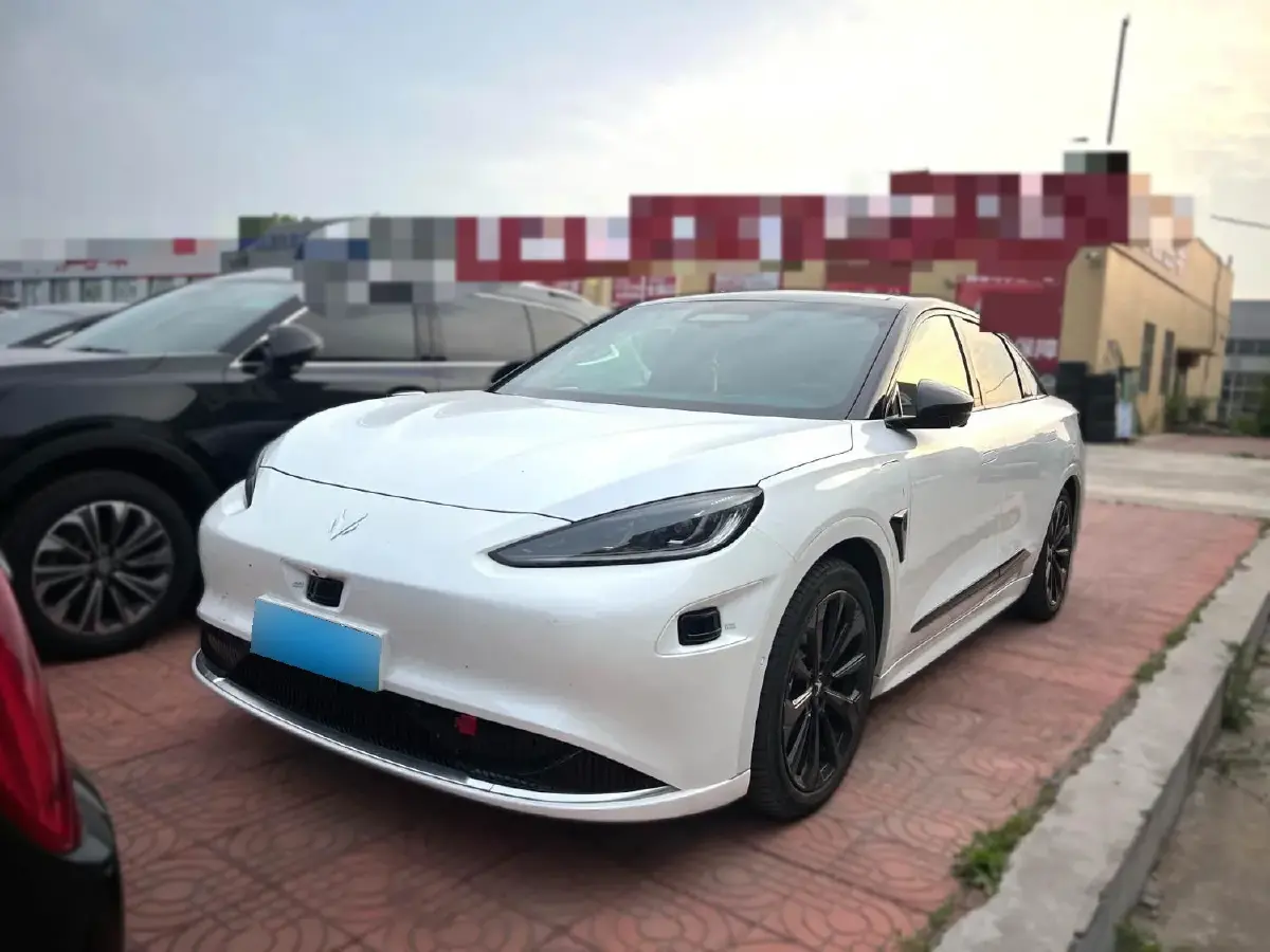 2022 ARCFOX αS BEV 74.5KWH