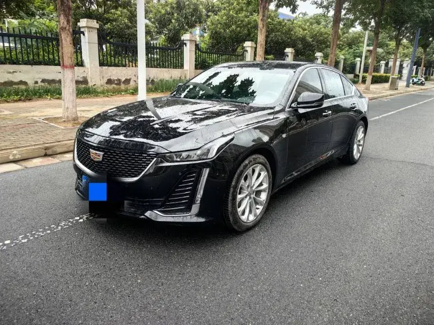 2022 Cadillac CT5 2.0T 237HP L4 10AT