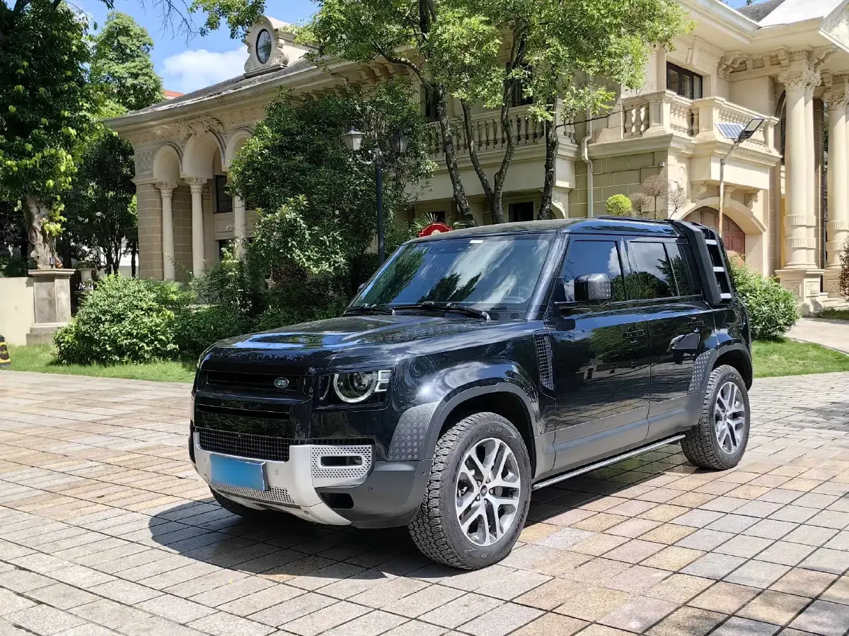 2023 Land Rover Defender 3.0T 400HP L6 8AT