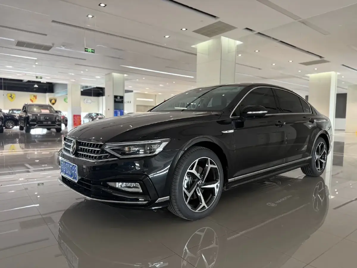 2024 Volkswagen Magotan 2.0T 186HP L4 7DCT