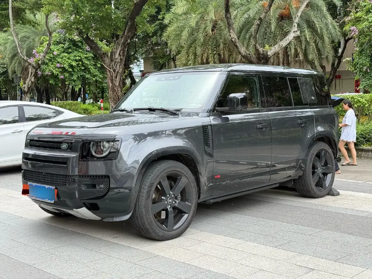 2023 Land Rover Defender 5.0T 525HP V8 8AT