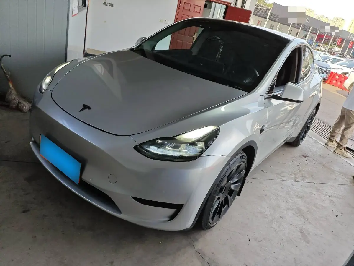 2022 Tesla Model Y BEV 60KWH
