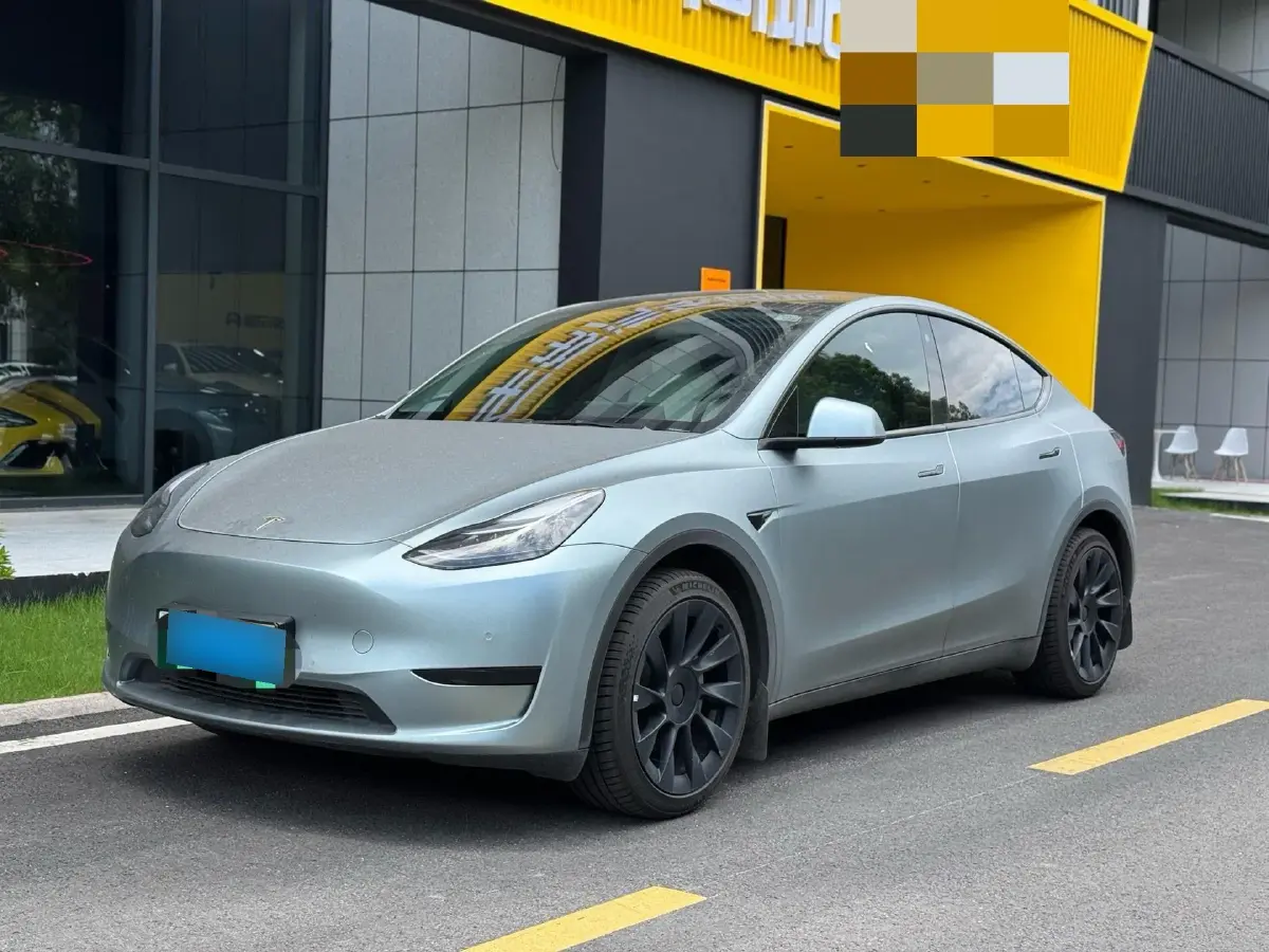 2023 Tesla Model Y BEV 60KWH