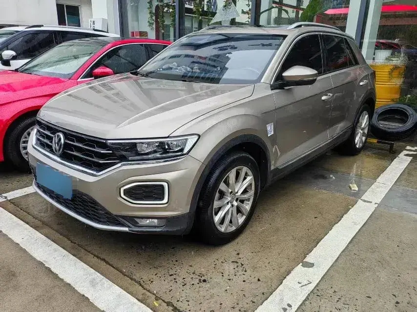 2020 Volkswagen T-Roc 1.4T 150HP L4 7DCT