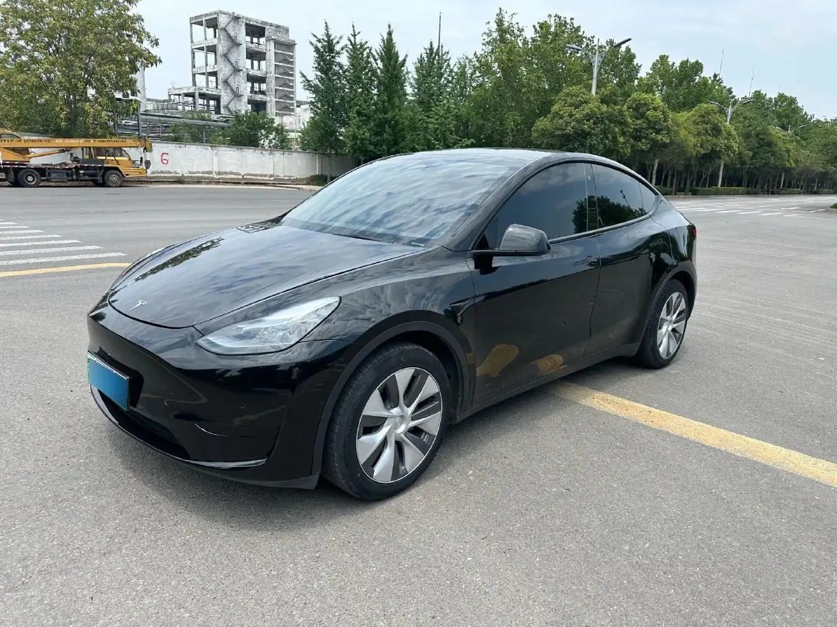 2022 Tesla Model Y BEV 60KWH