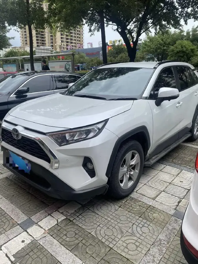 2021 Toyota RAV4 2.0L 171HP L4 CVT