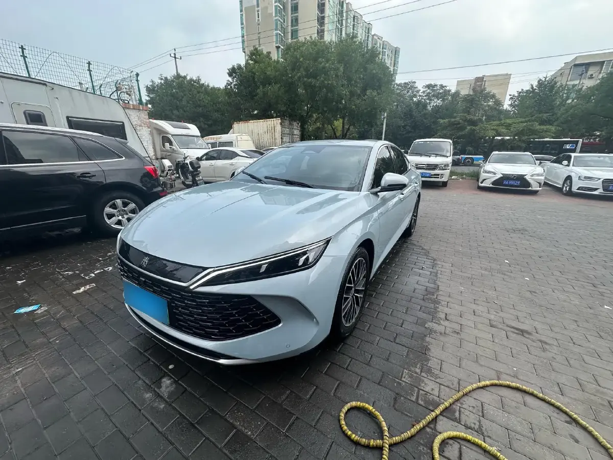 2024 BYD QinL 1.5L 101HP L4 E-CVT PHEV 15.87KWH