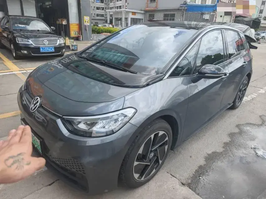 2023 Volkswagen ID.3 BEV 52.8KWH