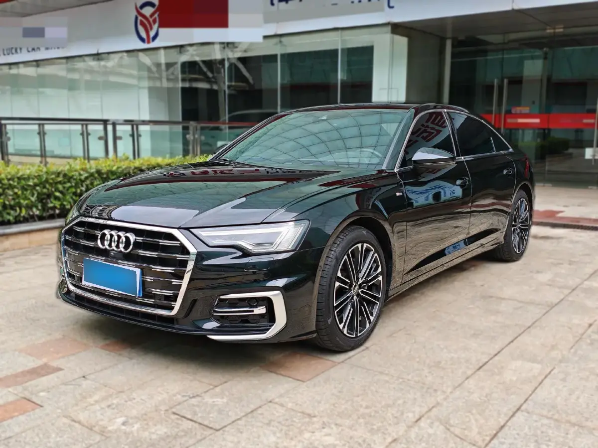 2024 Audi A6L 2.0T 245HP L4 7DCT