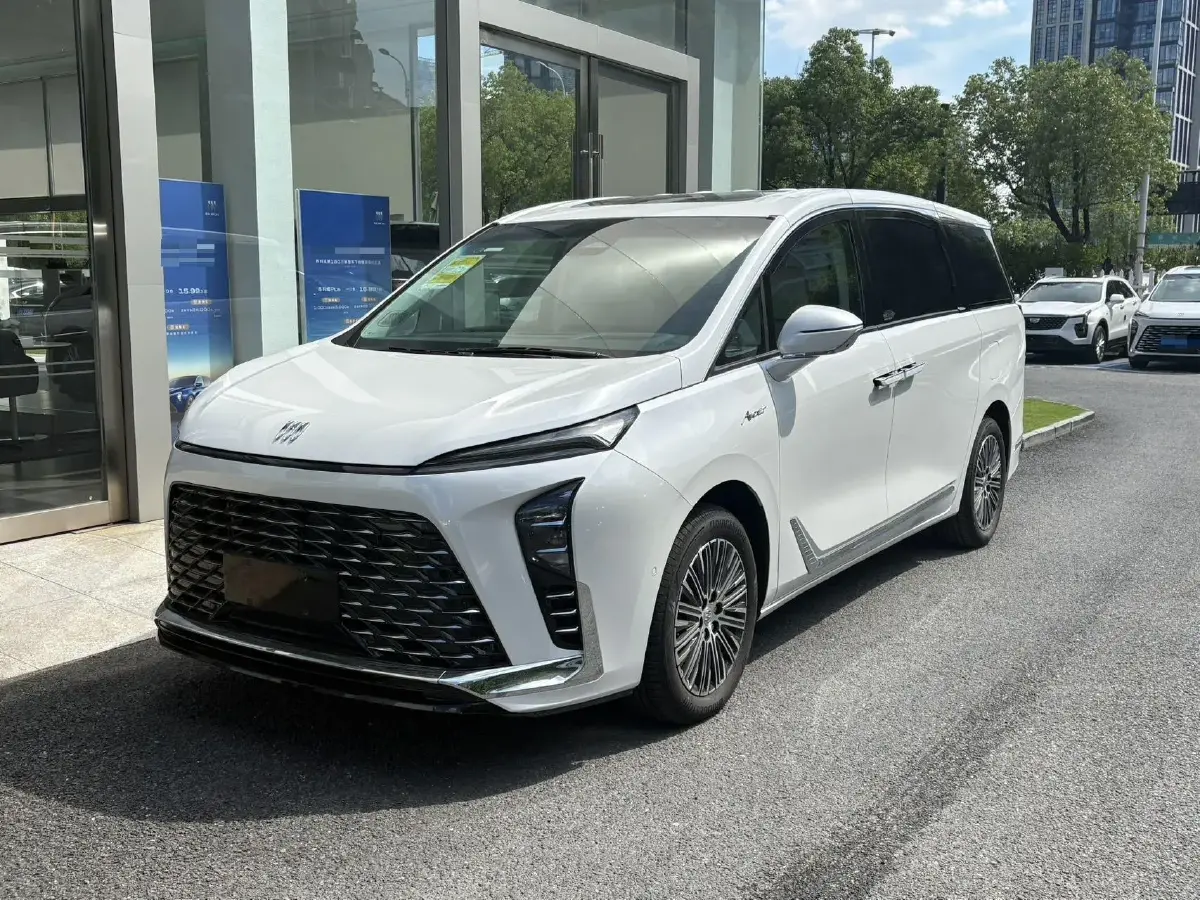 2024 Buick GL8 1.5T 180HP L4 2DHT PHEV 24.4KWH