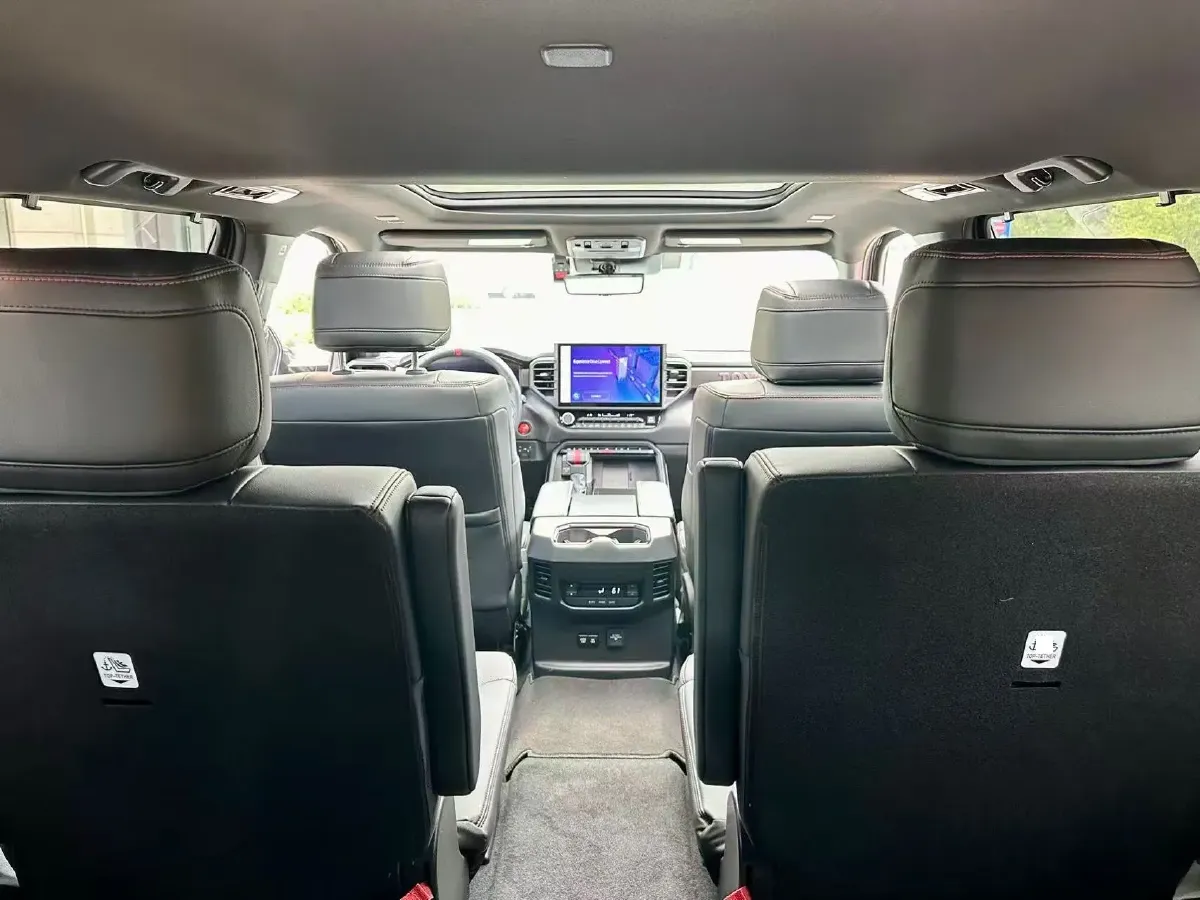 2024 HongQi EH7 BEV 85KWH,autocango,china used car exporter,china ev exporter,chinese used car exporter,chinese used ev exporter