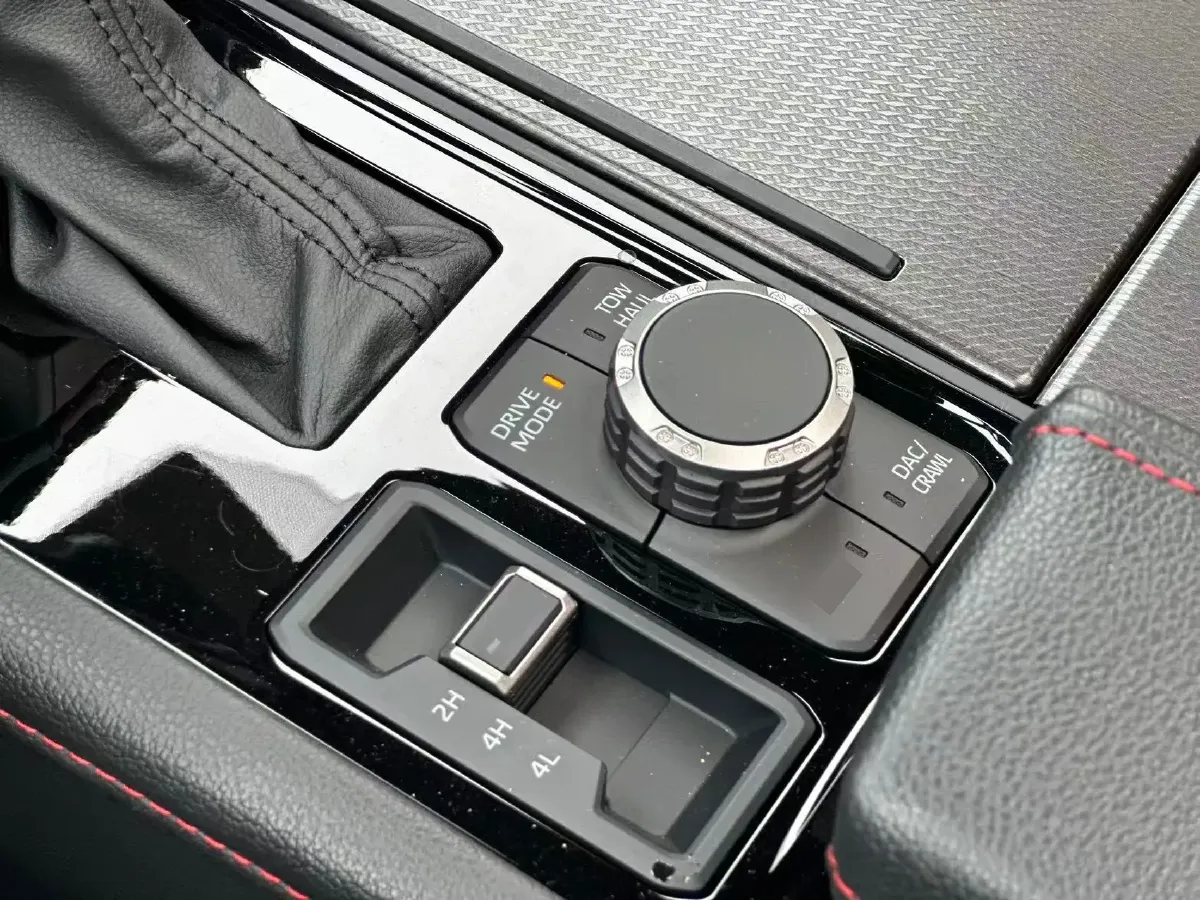 2024 HongQi EH7 BEV 85KWH,autocango,china used car exporter,china ev exporter,chinese used car exporter,chinese used ev exporter