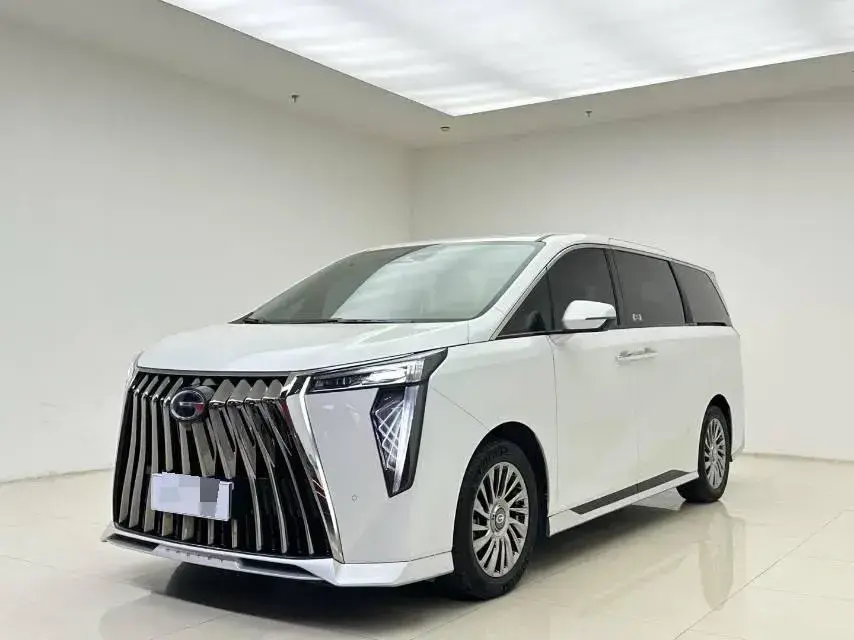 2023 GAC Trumpchi M8 2.0T 190HP L4 E-CVT Hybrid