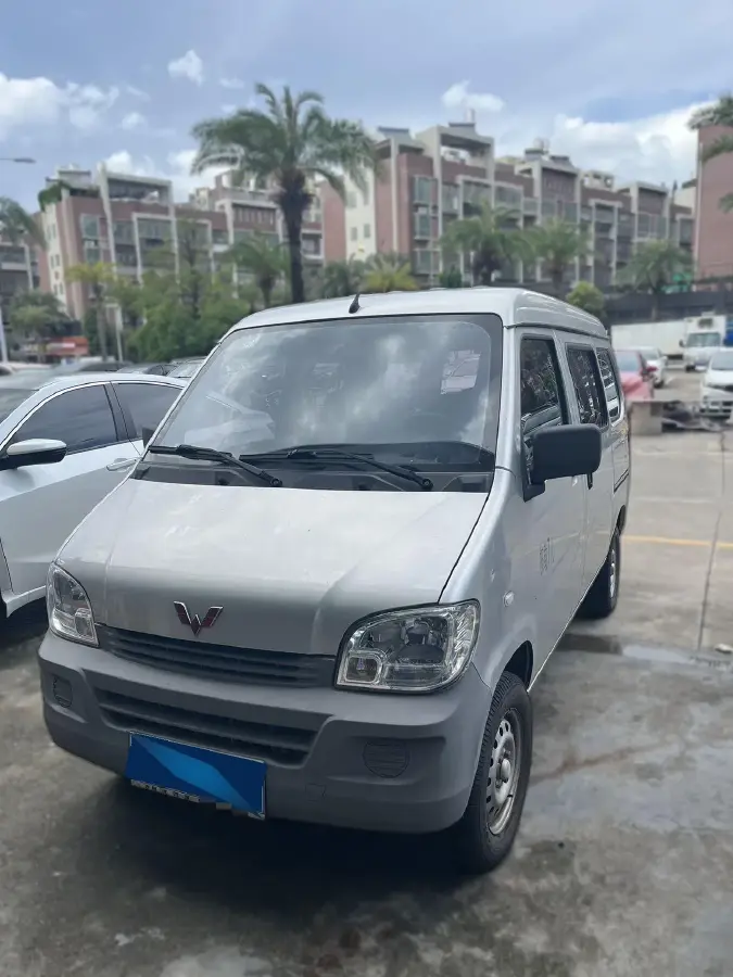 2020 WuLing ZhiGuang 1.2L 76HP L4 5MT