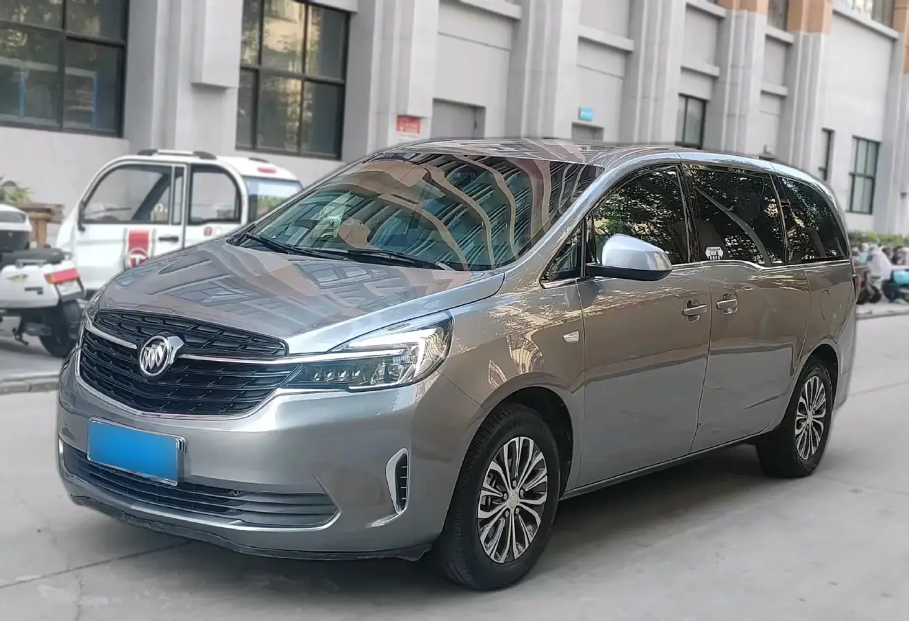 2022 Buick GL8 2.0T 237HP L4 9AT