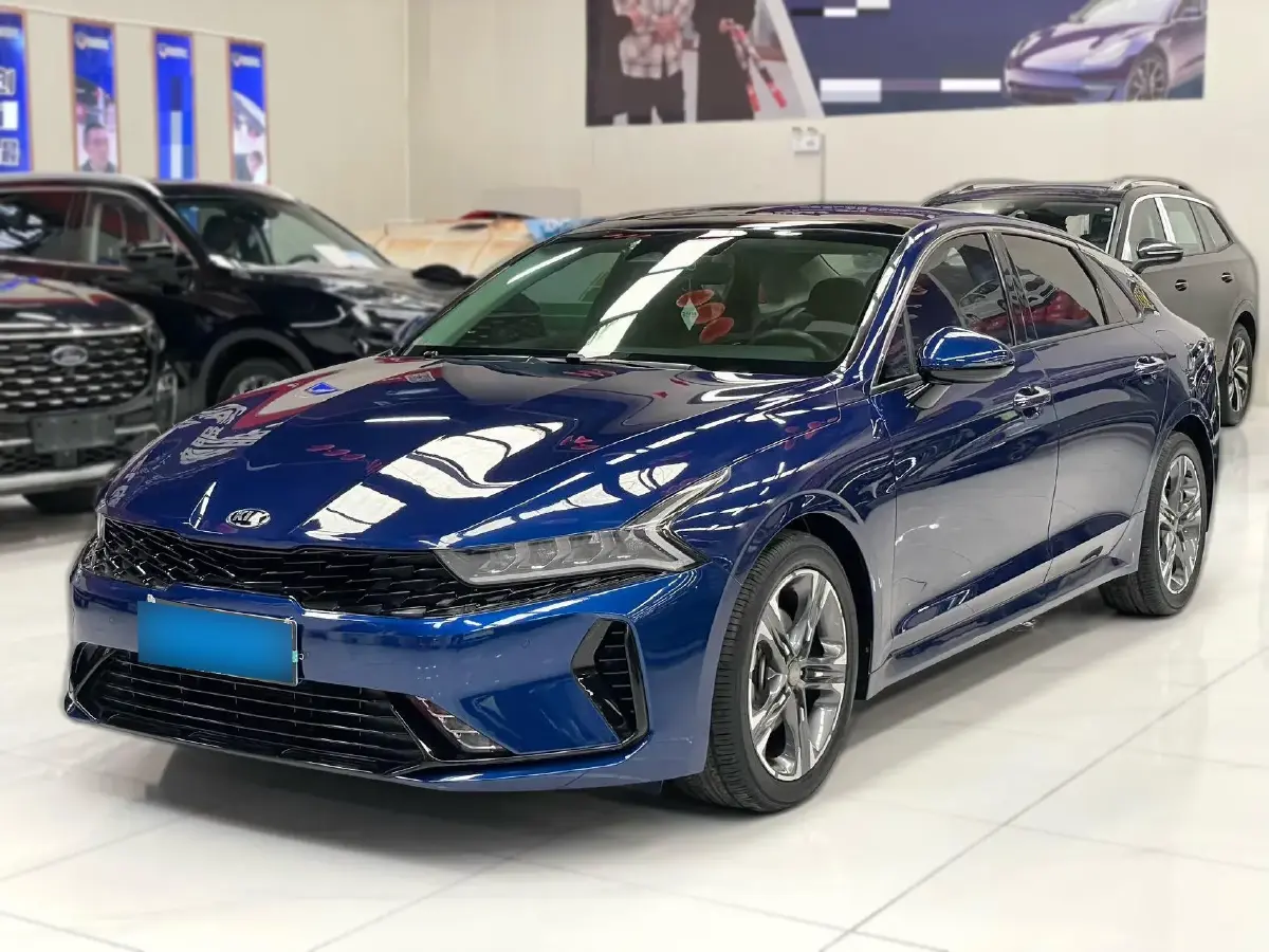 2020 Kia K5 1.5T 170HP L4 7DCT