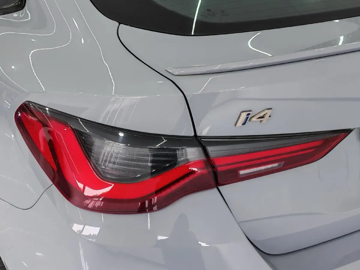 2022 BMW i4 BEV 83.9KWH,autocango,china used car exporter,china ev exporter,chinese used car exporter,chinese used ev exporter