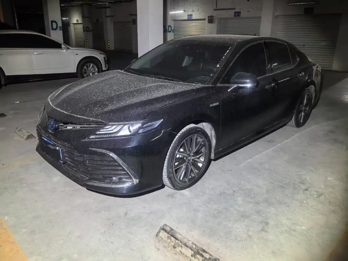 2021 Toyota Camry 2.5L 178HP L4 E-CVT Hybrid