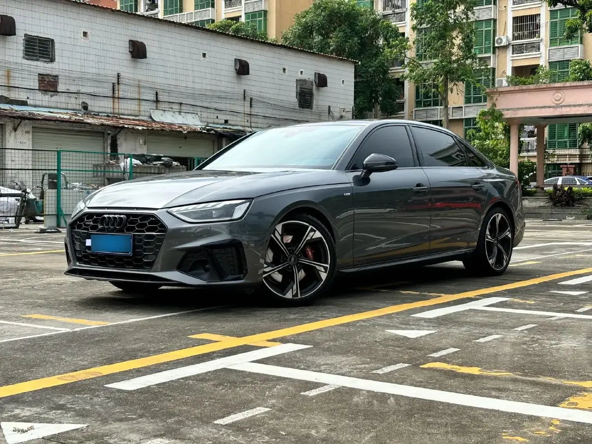 2023 Audi A4L 2.0T 245HP L4 7DCT