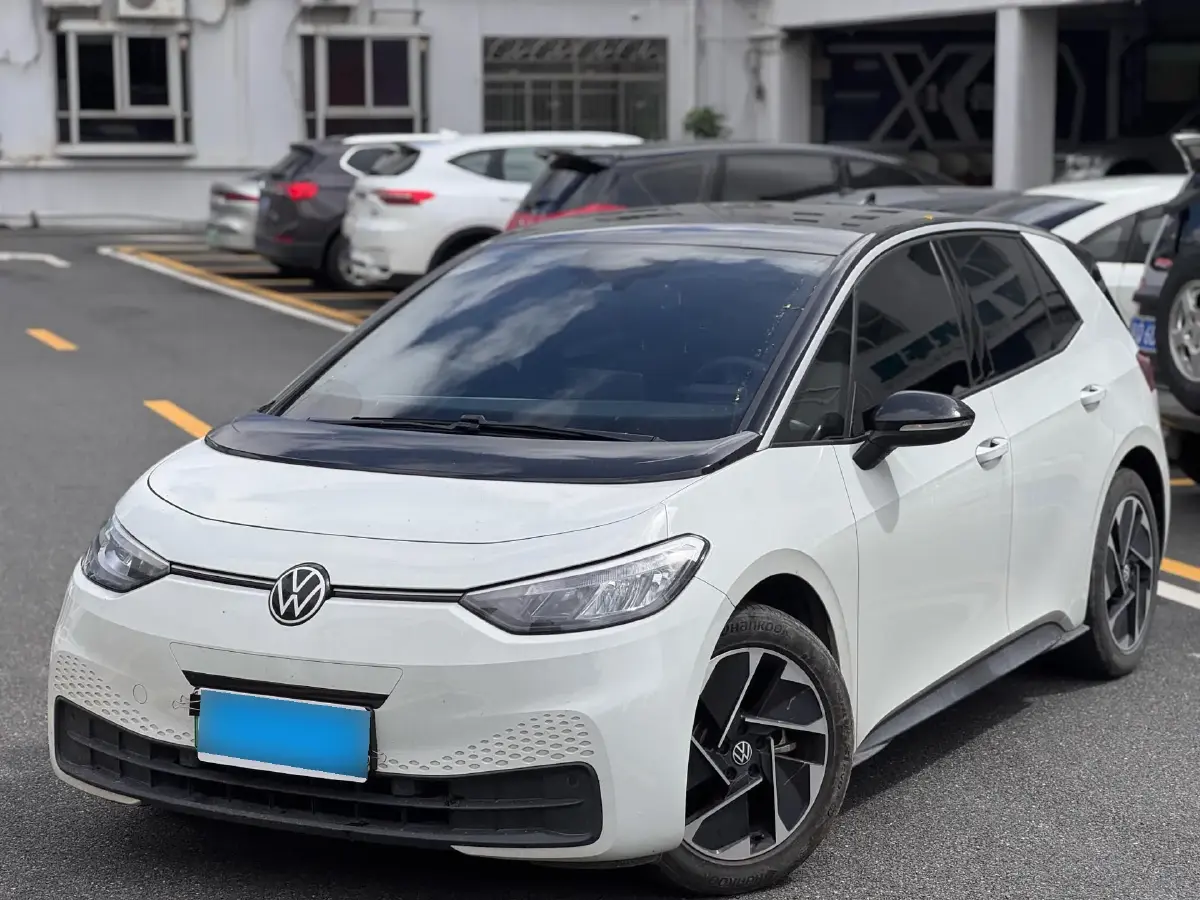 2024 Volkswagen ID.3 BEV 52.8KWH