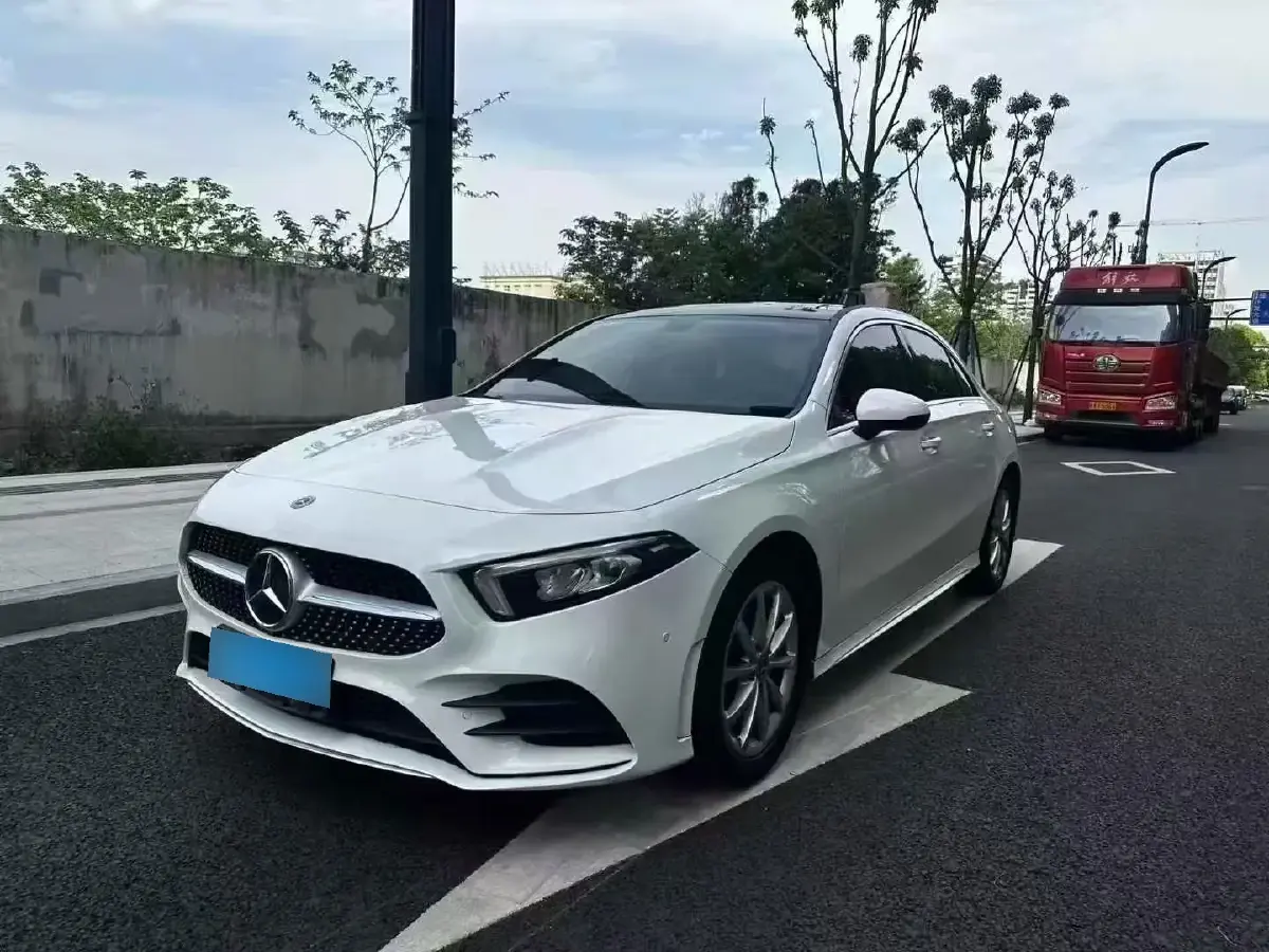 2021 Mercedes-Benz A Class 1.3T 163HP L4 7DCT