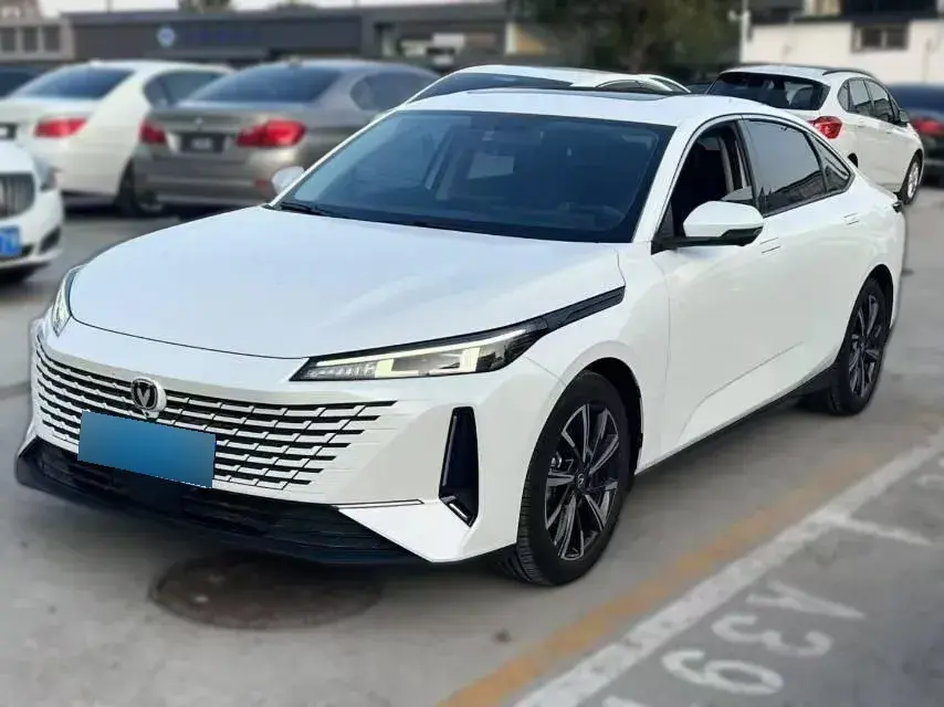 2023 ChangAn Lamore 1.5T 170HP L4 7DCT