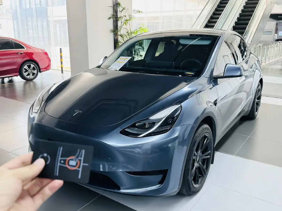 2022 Tesla Model Y BEV 60KWH