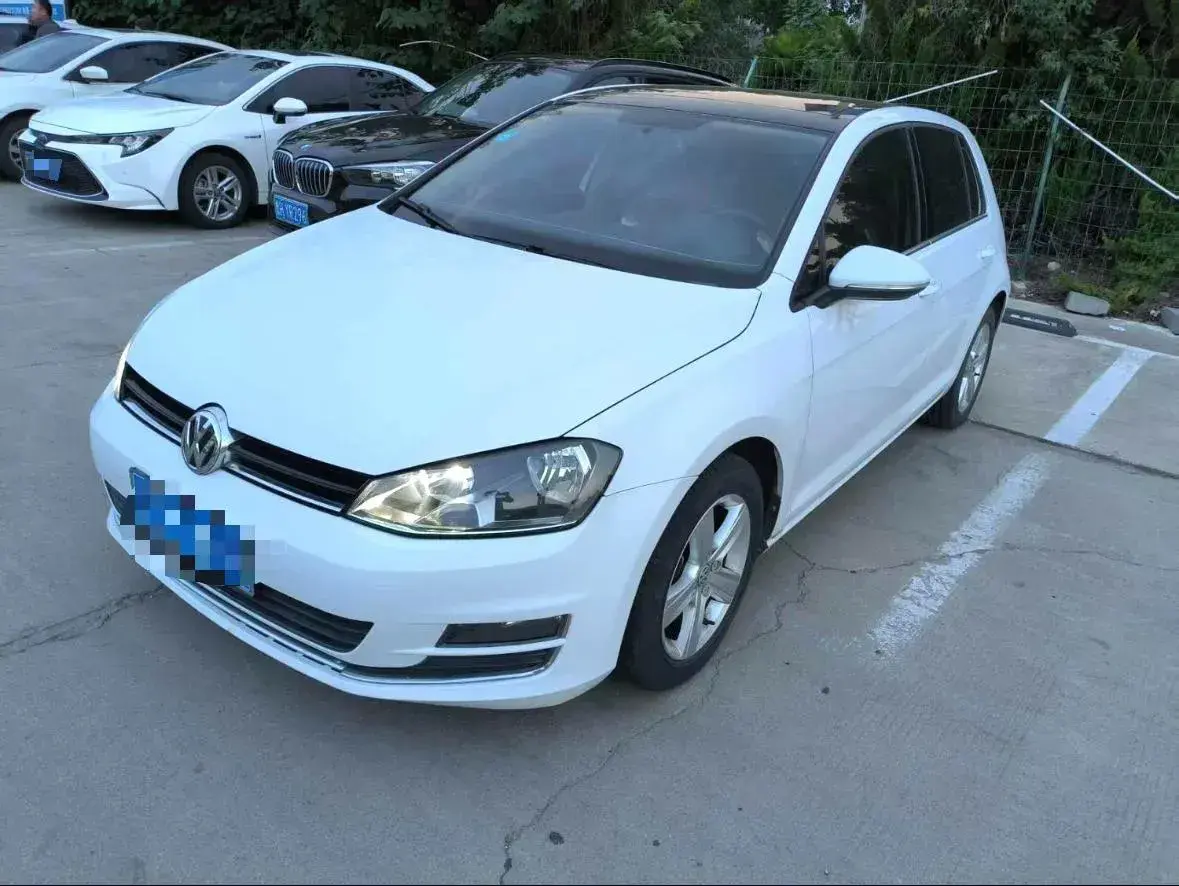 2015 Volkswagen Golf 1.4T 131HP L4 5MT