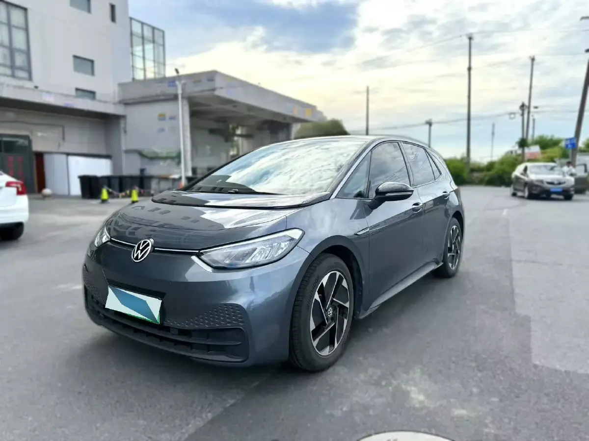 2023 Volkswagen ID.3 BEV 52.8KWH
