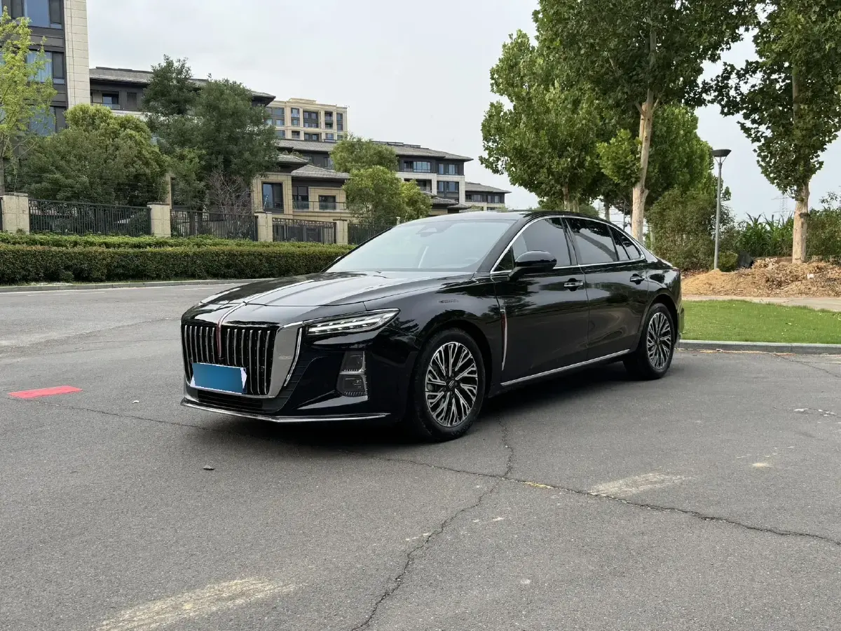 2025 HongQi H5 1.5T 169HP L4 1DHT Hybrid