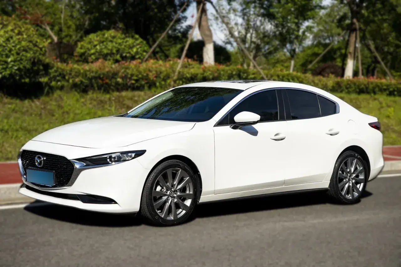 2021 Mazda 3 Axela 2.0L 158HP L4 6AT