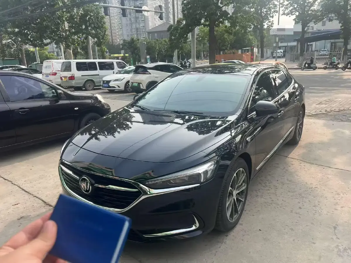 2021 Buick Larcosse 2.0T 237HP L4 9AT