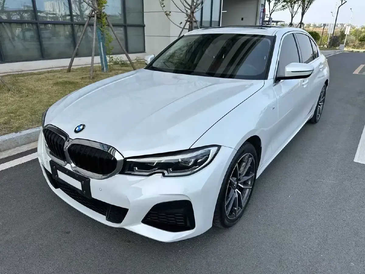 2021 BMW 3 Series 2.0T 156HP L4 8AT