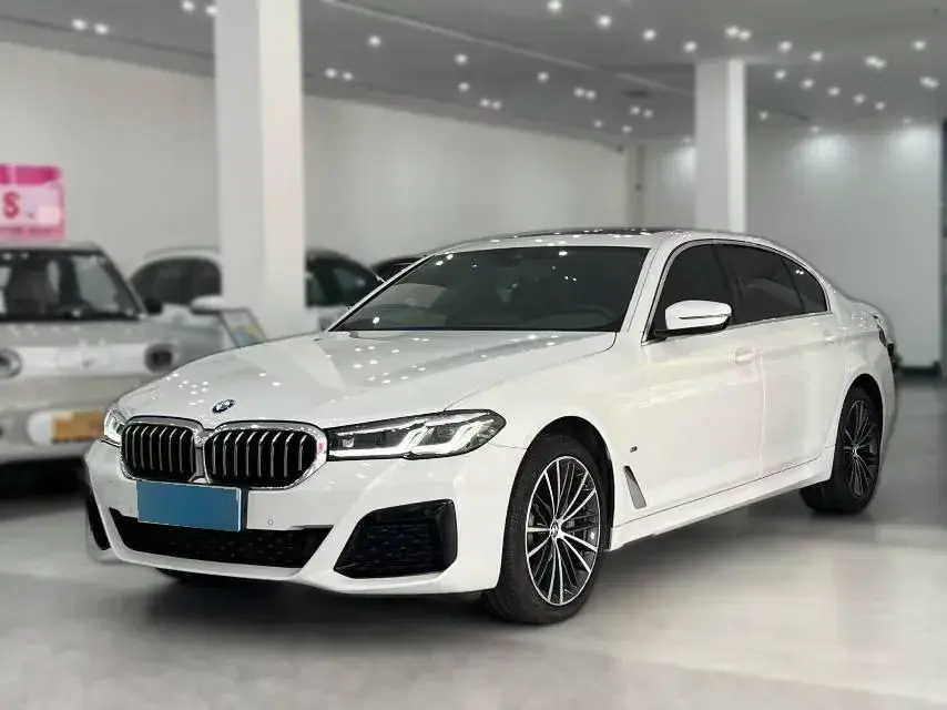 2023 BMW 5 Series 2.0T 245HP L4 8AT