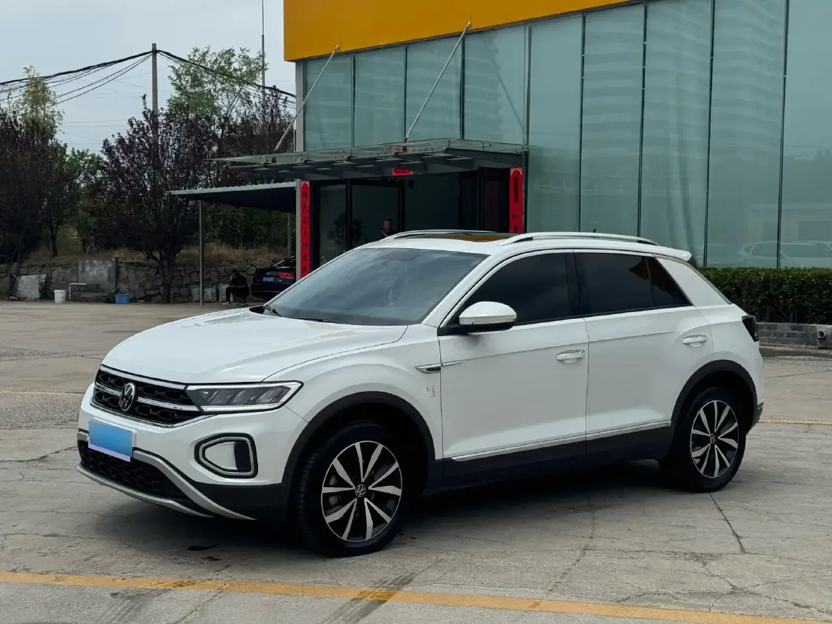 2023 Volkswagen T-Roc 1.4T 150HP L4 7DCT