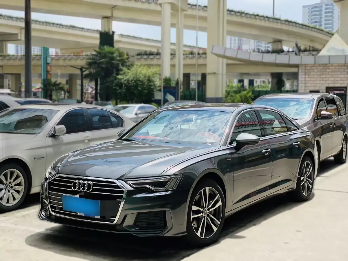 2021 Audi A6L 2.0T 190HP L4 7DCT