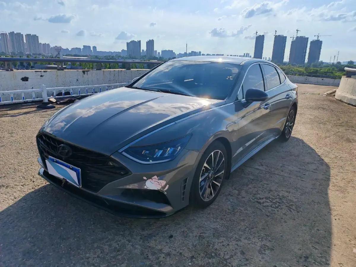 2020 Hyundai Sonata 2.0T 240HP L4 8AT