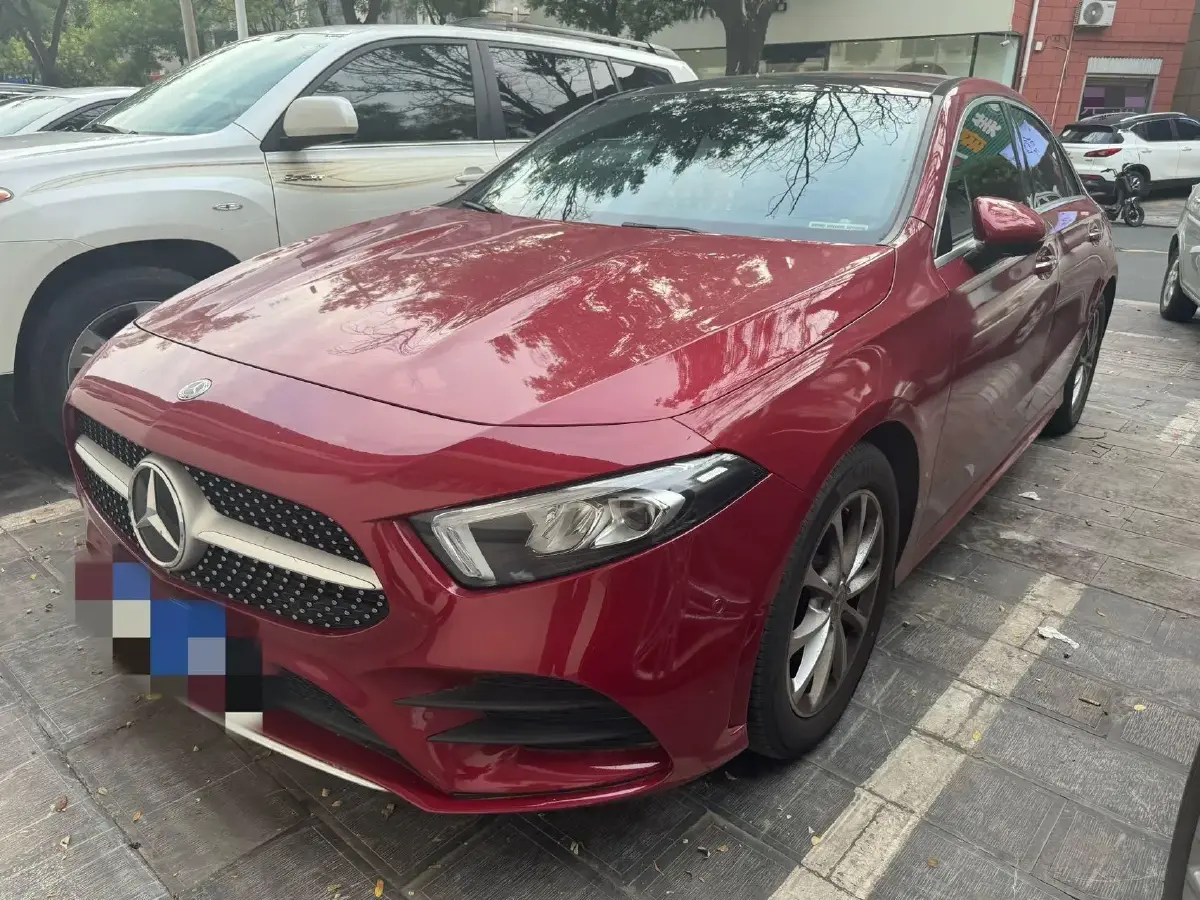 2021 Mercedes-Benz A Class 1.3T 163HP L4 7DCT