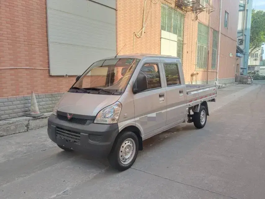 2021 WuLing RongGuang Mini Truck 1.5L 99HP L4 5MT
