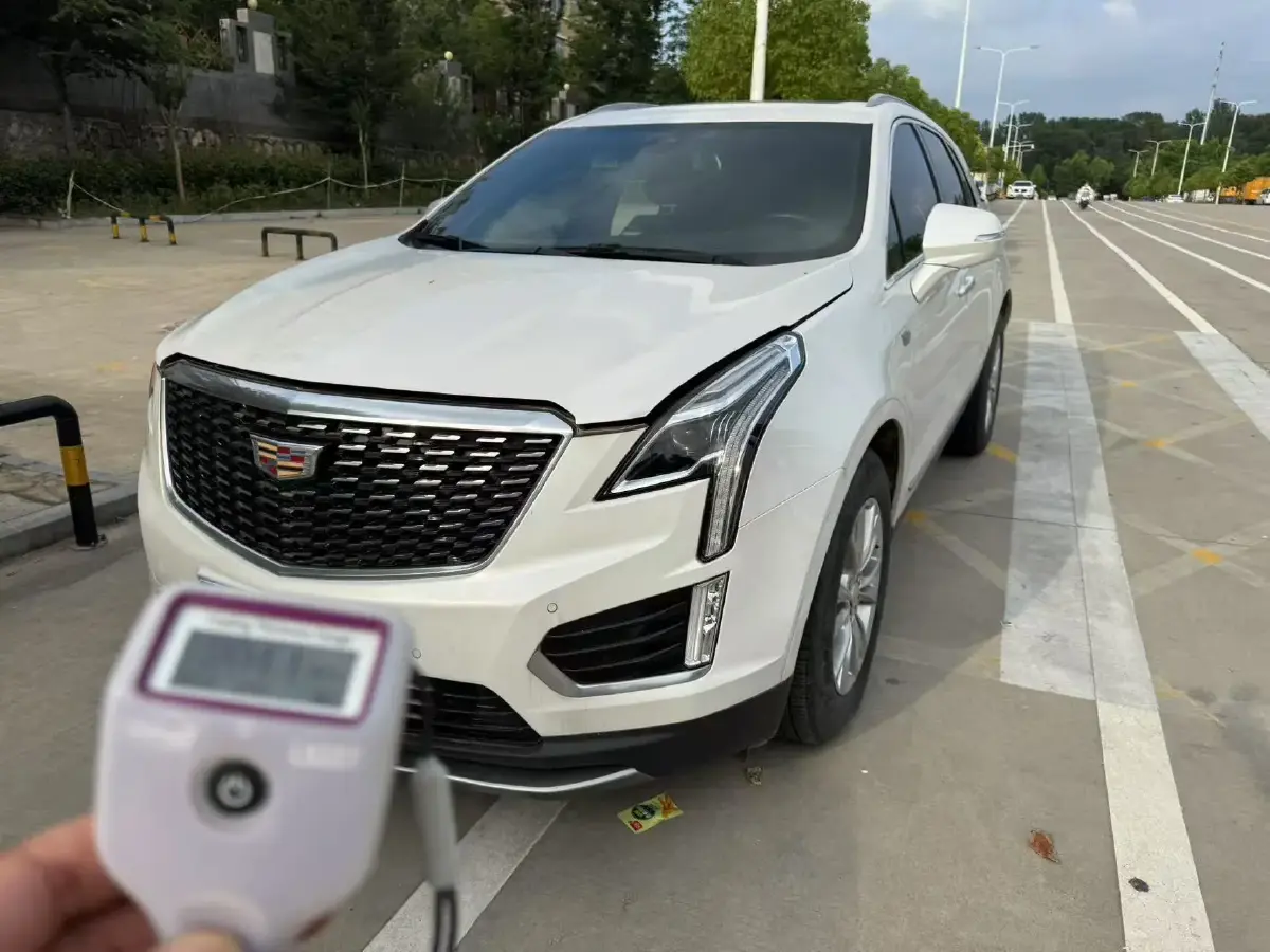 2021 Cadillac XT5 2.0T 237HP L4 9AT