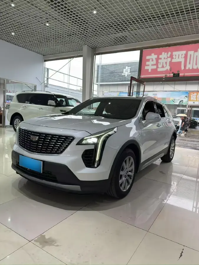 2022 Cadillac XT4 2.0T 237HP L4 9AT