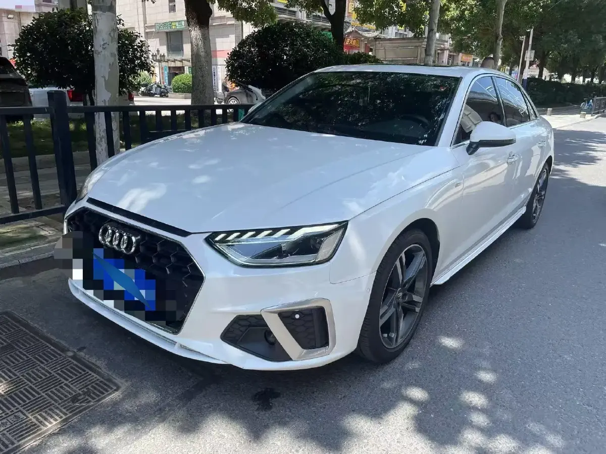 2020 Audi A4L 2.0T 190HP L4 7DCT