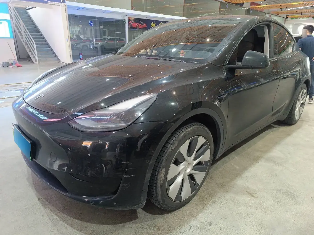 2022 Tesla Model Y BEV 60KWH
