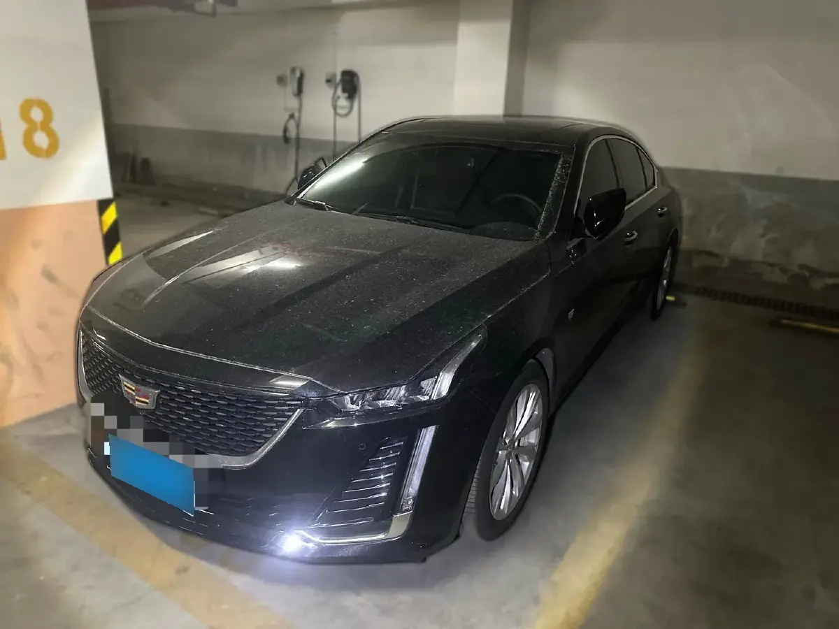 2023 Cadillac CT5 2.0T 237HP L4 10AT