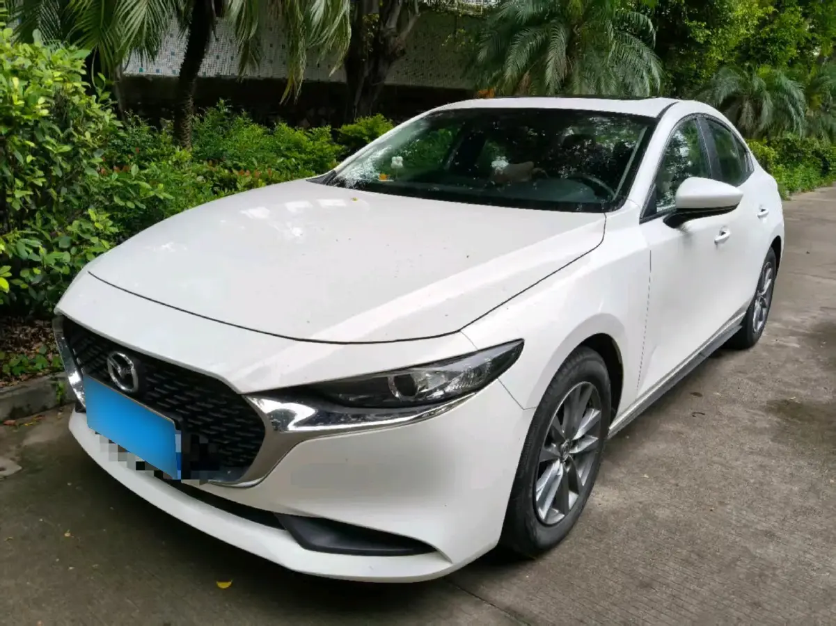 2021 Mazda 3 Axela 1.5L 117HP L4 6AT